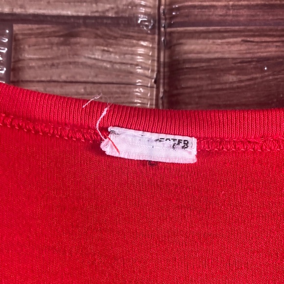 Vintage 80’s Red V-Neck Women's Top Super Soft Cropped Small - Picture 2 of 6